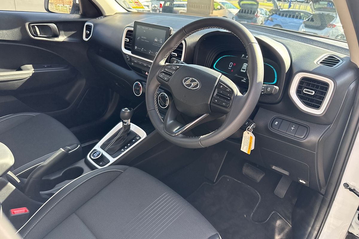 2024 Hyundai Venue Active QX.V5