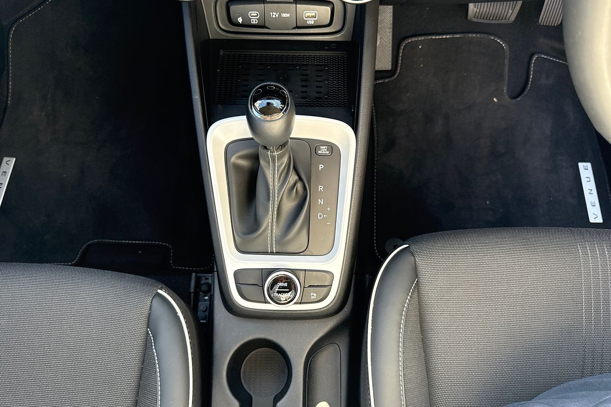 2024 Hyundai Venue Active QX.V5