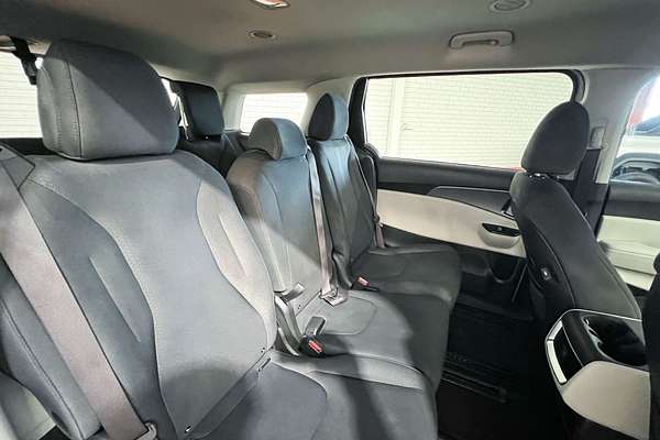 2023 Kia Carnival S KA4