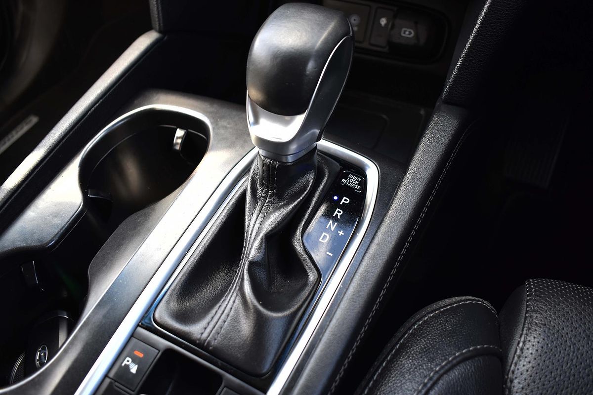 2020 Hyundai Santa Fe Highlander TM.2