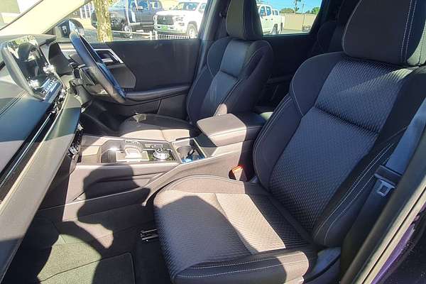 2023 Mitsubishi Outlander LS ZM