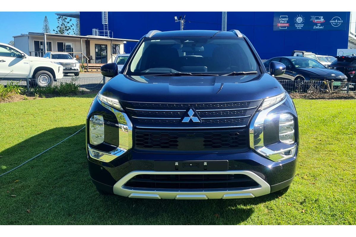 2023 Mitsubishi Outlander LS ZM