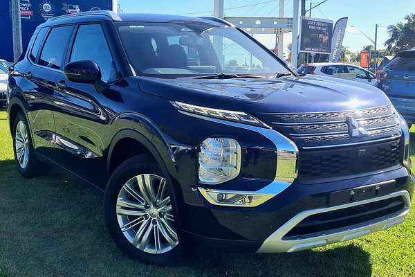 2023 Mitsubishi Outlander LS ZM