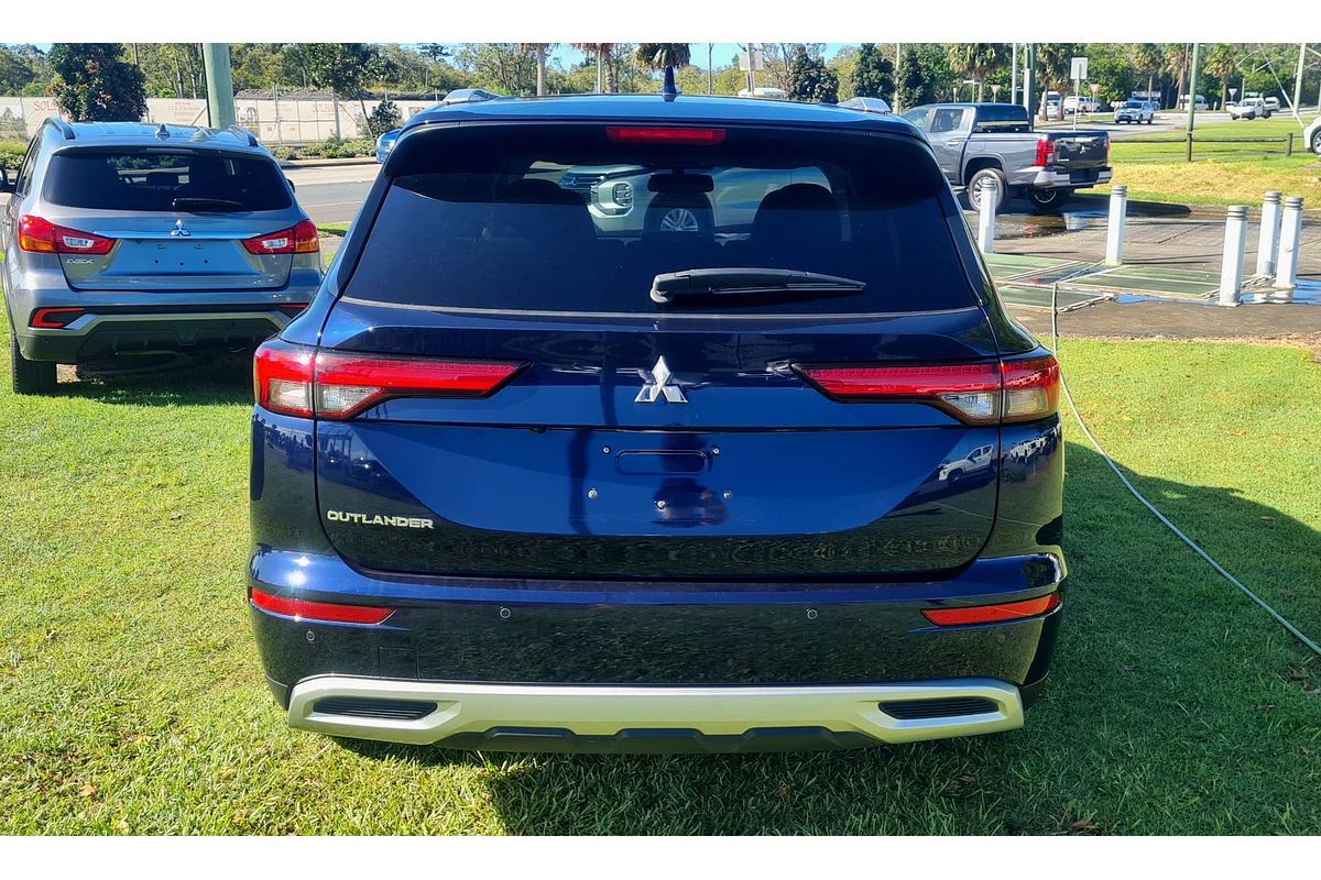 2023 Mitsubishi Outlander LS ZM