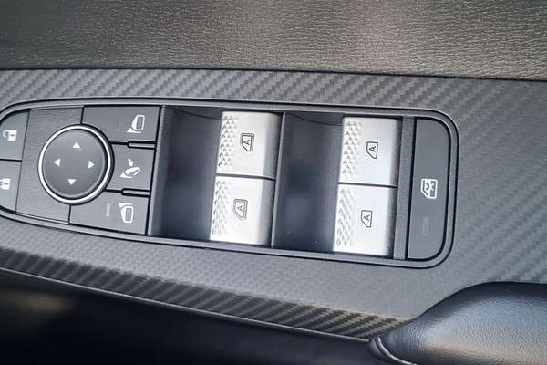 2023 Mitsubishi Outlander LS ZM