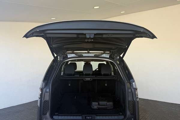 2016 Land Rover Discovery TD6 SE Series 5