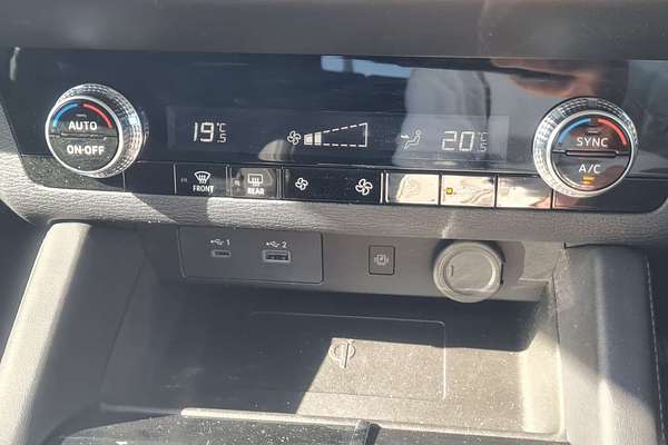 2023 Mitsubishi Outlander LS ZM