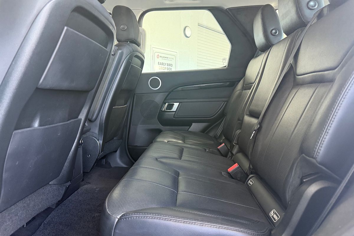 2016 Land Rover Discovery TD6 SE Series 5