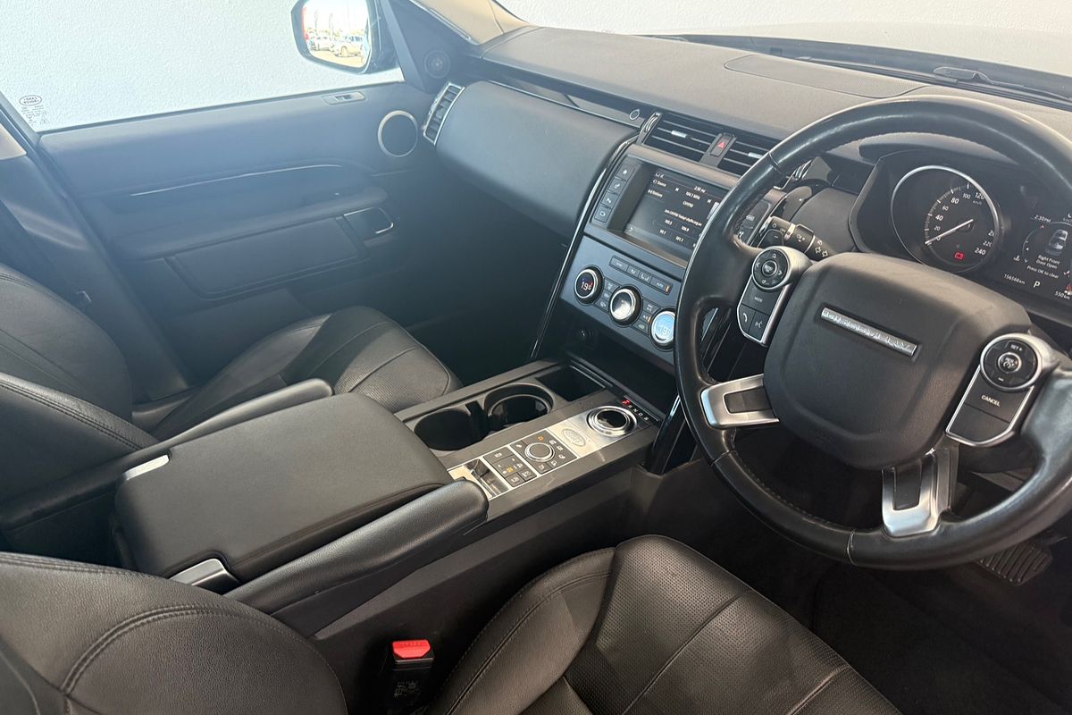 2016 Land Rover Discovery TD6 SE Series 5