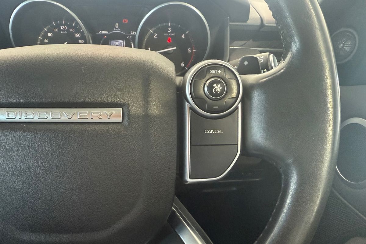 2016 Land Rover Discovery TD6 SE Series 5
