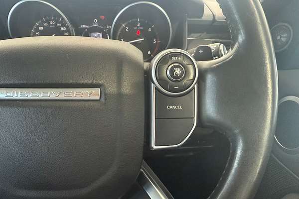 2016 Land Rover Discovery TD6 SE Series 5