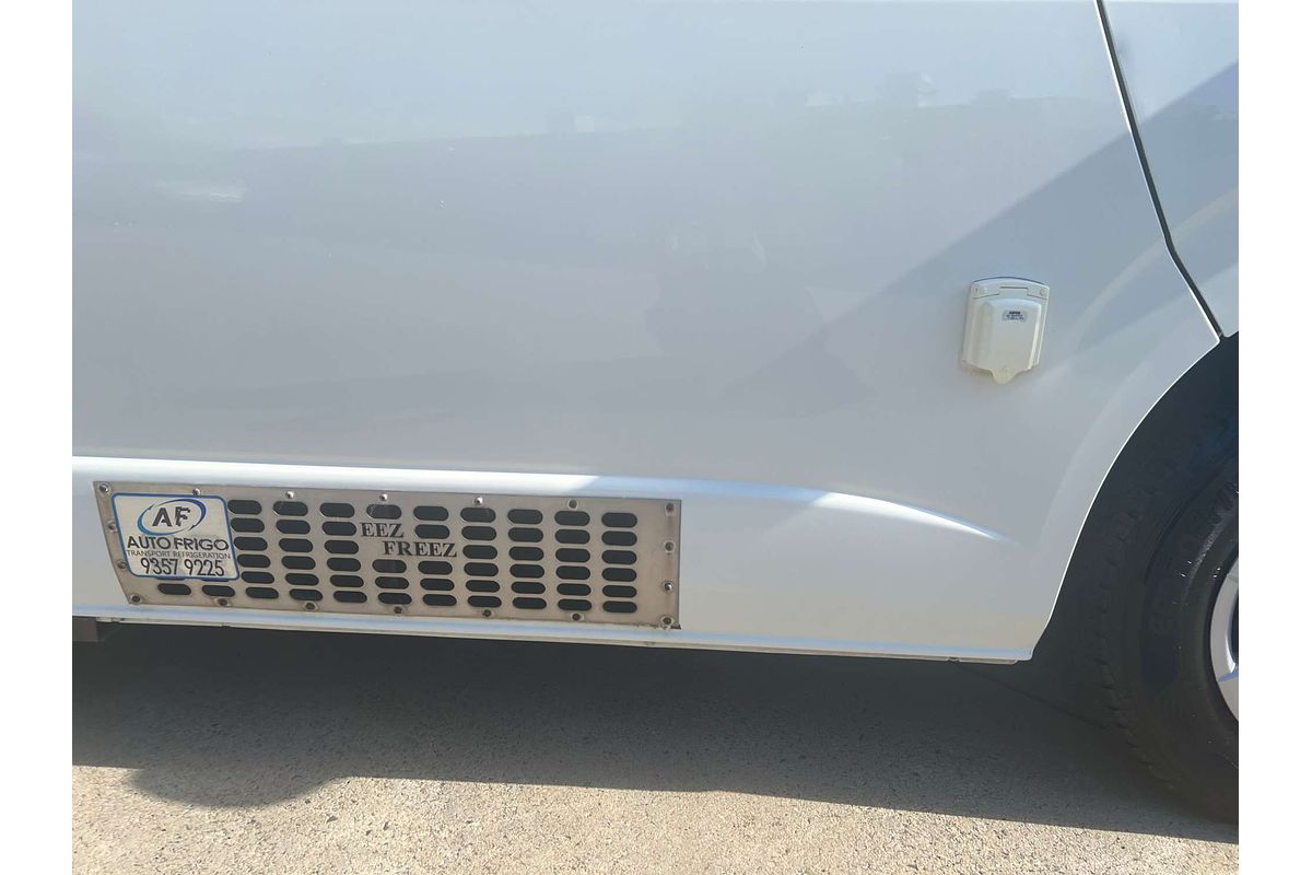 2006 Toyota Hiace  TRH201R LWB