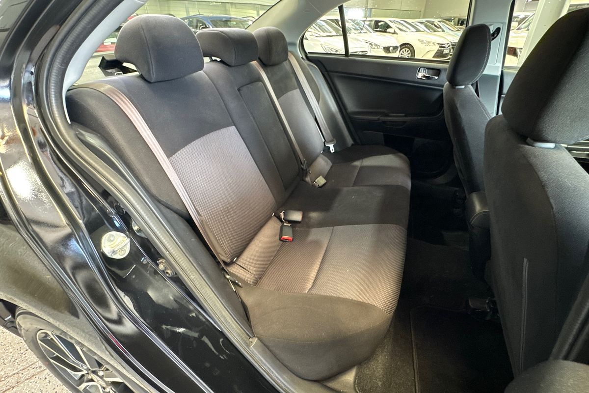 2017 Mitsubishi Lancer ES Sport CF