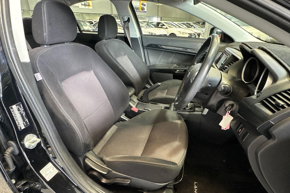 2017 Mitsubishi Lancer ES Sport CF
