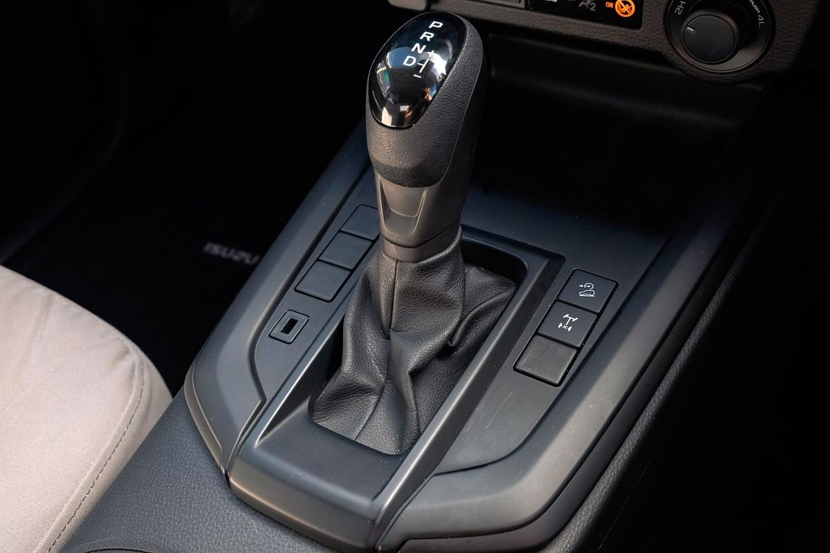 2023 Isuzu D-MAX SX 4X4