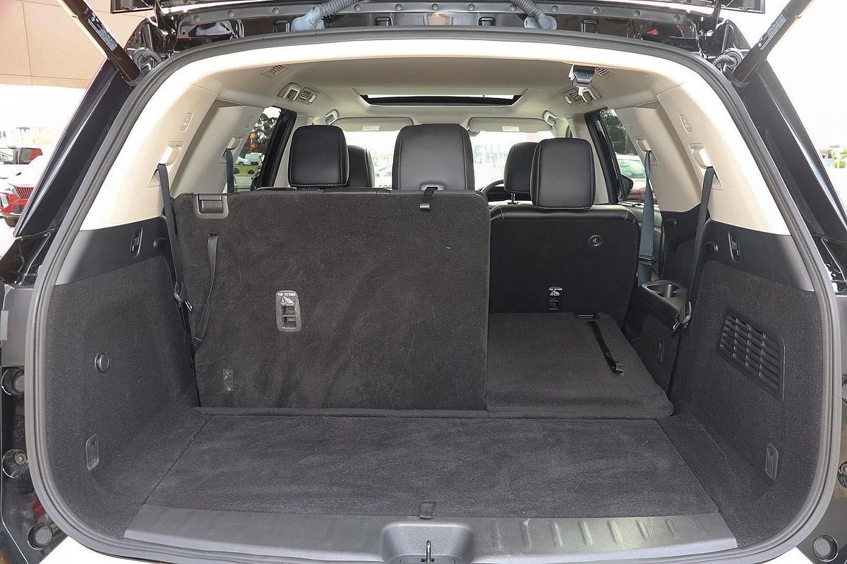 2024 Nissan Pathfinder Ti-L R53
