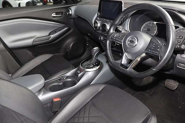 2020 Nissan JUKE ST-L F16