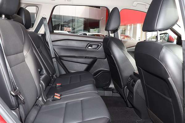2024 Nissan X-TRAIL ST-L e-POWER T33