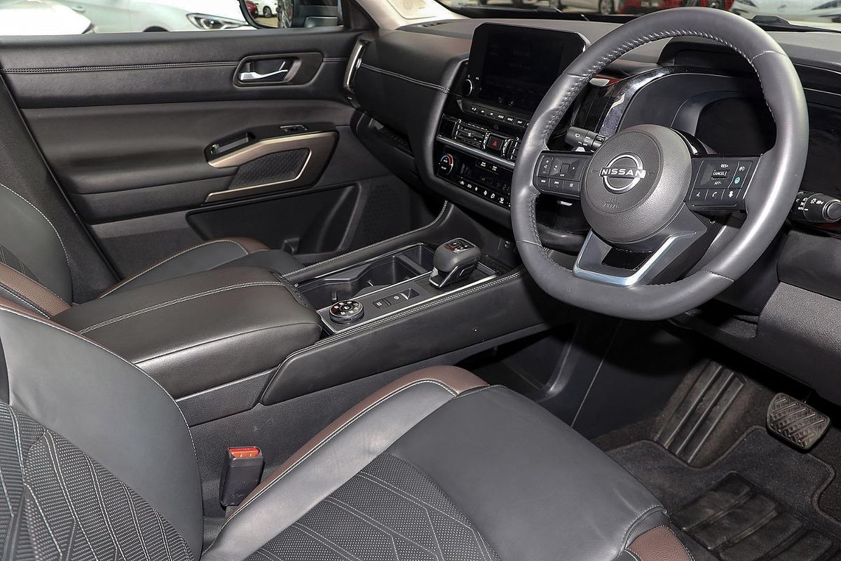 2024 Nissan Pathfinder Ti-L R53
