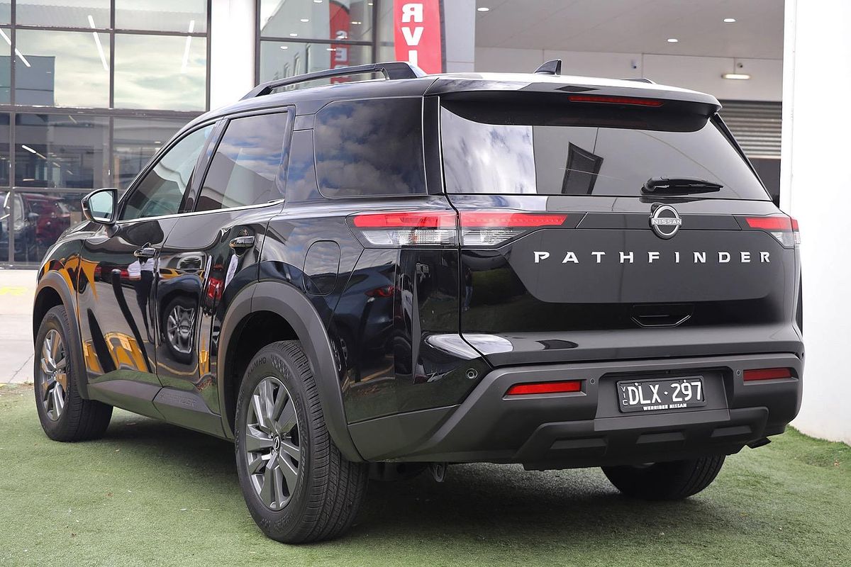 2025 Nissan Pathfinder ST-L R53