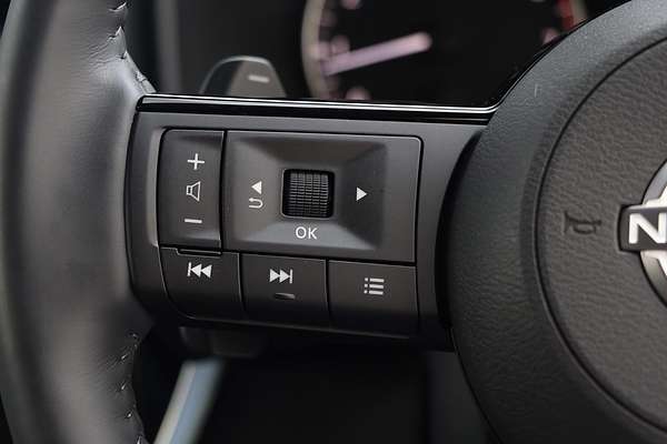 2024 Nissan X-TRAIL ST-L T33