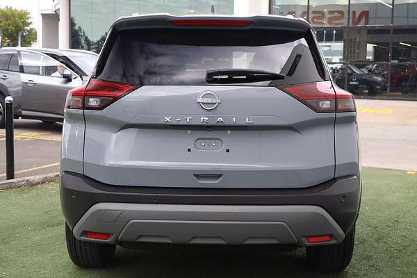 2024 Nissan X-TRAIL ST-L T33