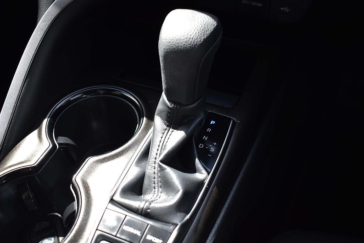 2024 Toyota Camry Ascent AXVH70R