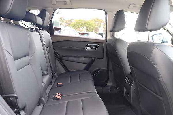 2024 Nissan X-TRAIL ST-L e-POWER T33