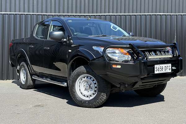 2017 Mitsubishi Triton GLX MQ 4X4