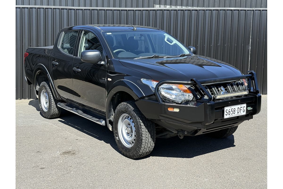 2017 Mitsubishi Triton GLX MQ 4X4