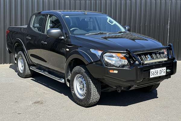 2017 Mitsubishi Triton GLX MQ 4X4