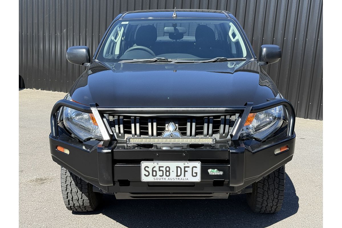 2017 Mitsubishi Triton GLX MQ 4X4
