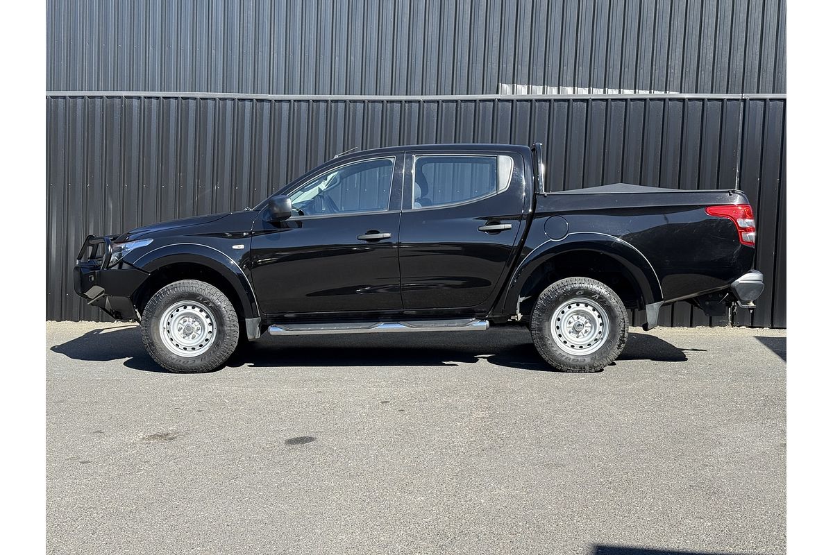 2017 Mitsubishi Triton GLX MQ 4X4
