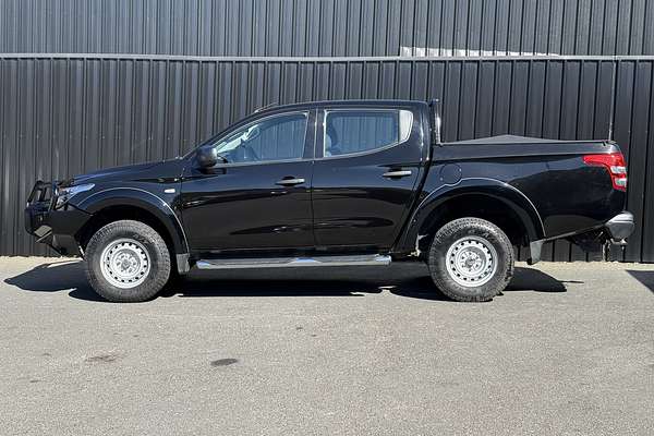 2017 Mitsubishi Triton GLX MQ 4X4