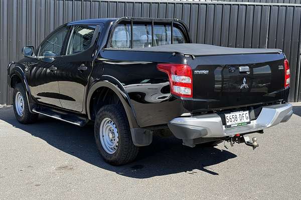 2017 Mitsubishi Triton GLX MQ 4X4