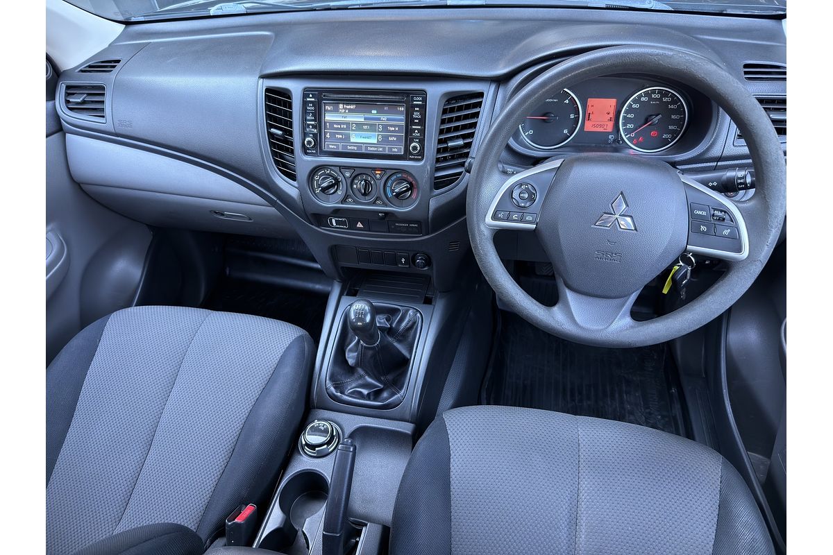 2017 Mitsubishi Triton GLX MQ 4X4