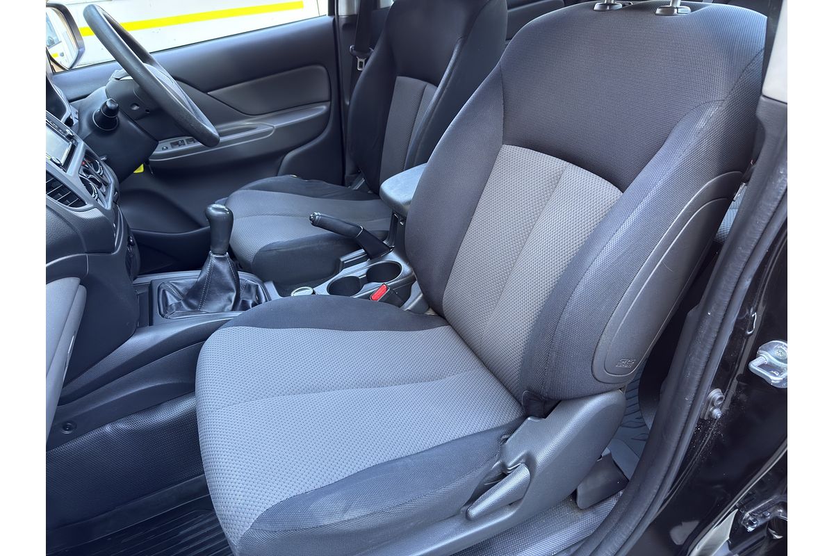 2017 Mitsubishi Triton GLX MQ 4X4