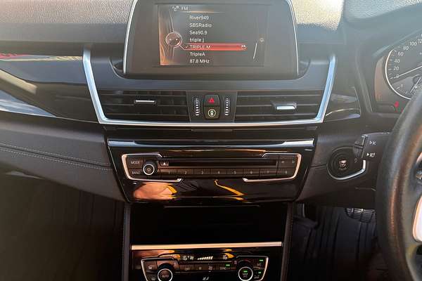 2015 BMW 225i Active Tourer Sport Line F45