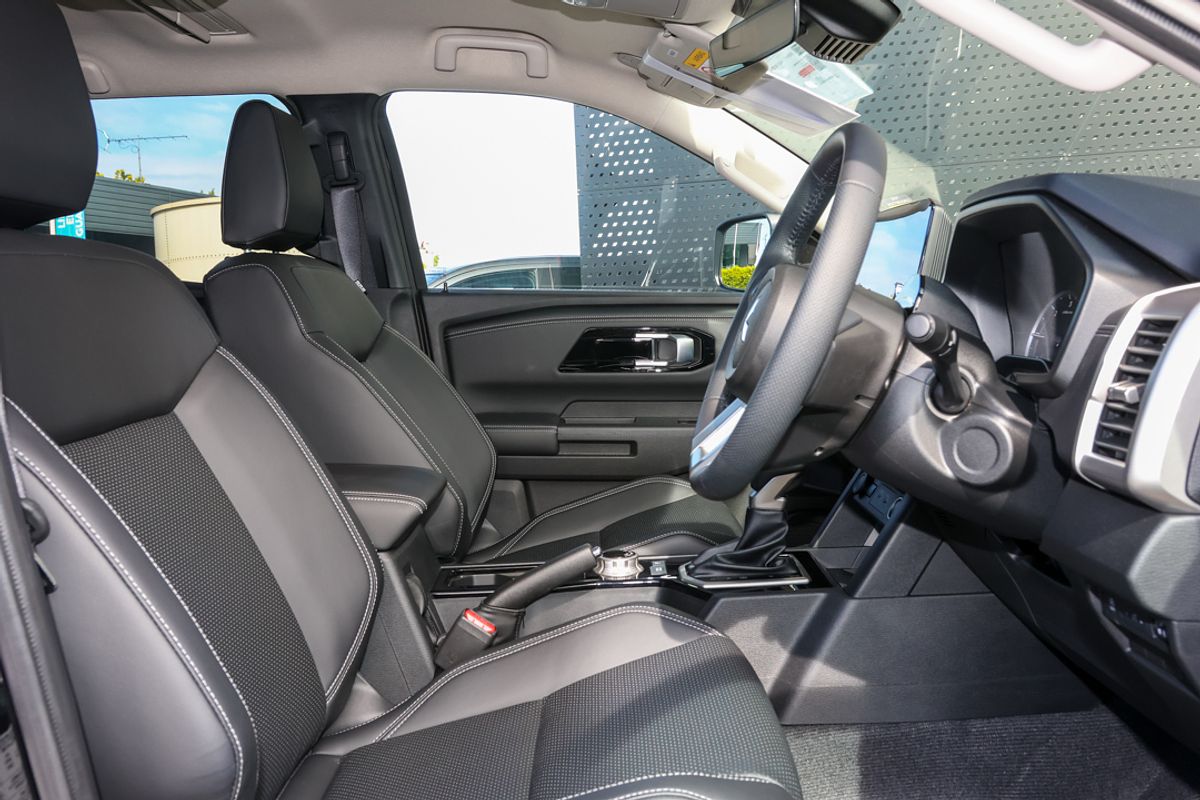 2024 Mitsubishi Triton GLS MV 4X4