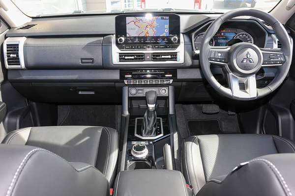 2024 Mitsubishi Triton GLS MV 4X4