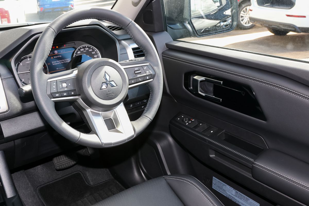 2024 Mitsubishi Triton GLS MV 4X4