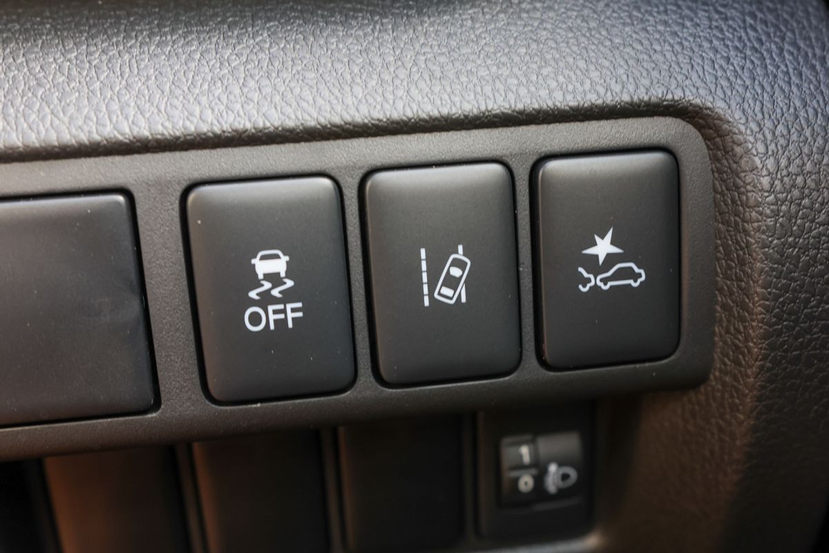 2024 Mitsubishi Eclipse Cross LS YB