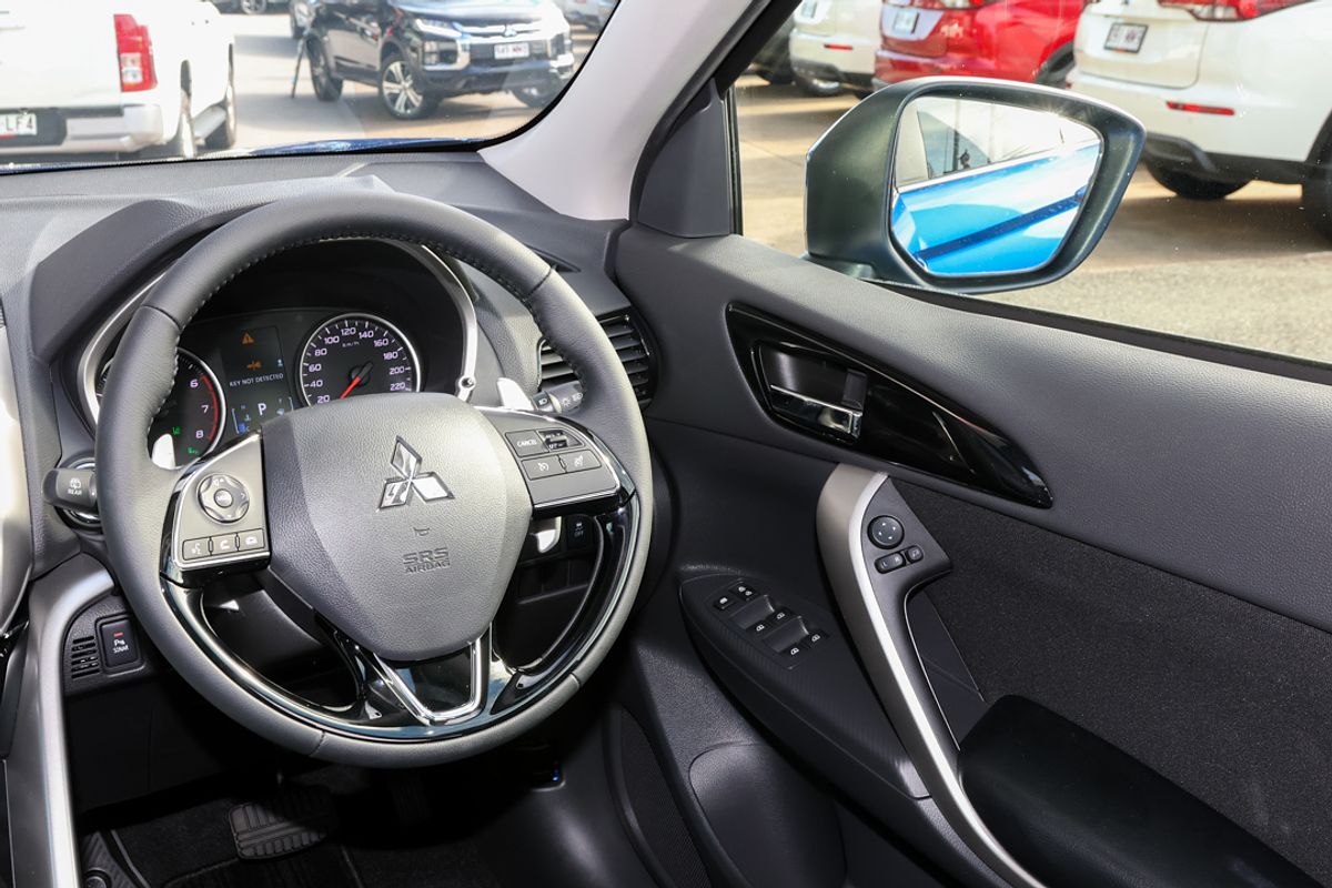2024 Mitsubishi Eclipse Cross LS YB