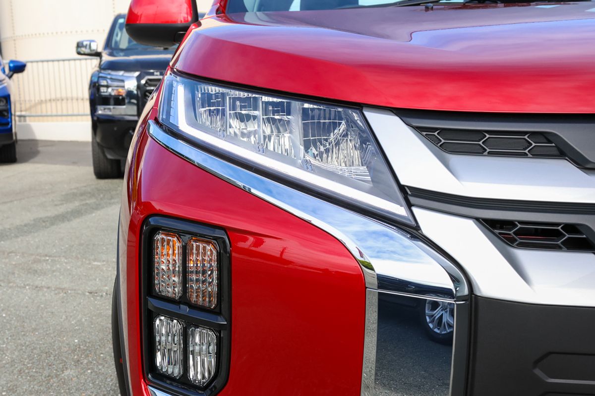 2024 Mitsubishi ASX ES XD