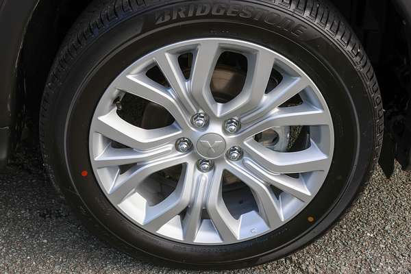2024 Mitsubishi ASX ES XD