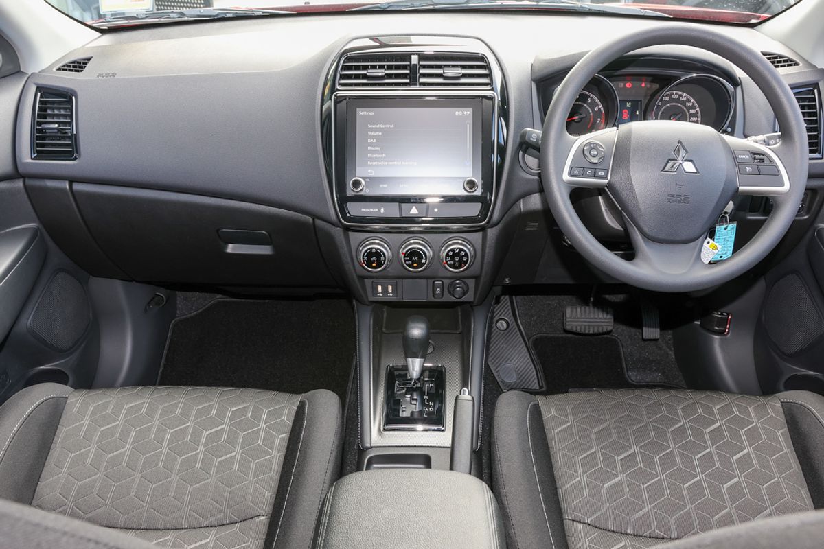 2024 Mitsubishi ASX ES XD