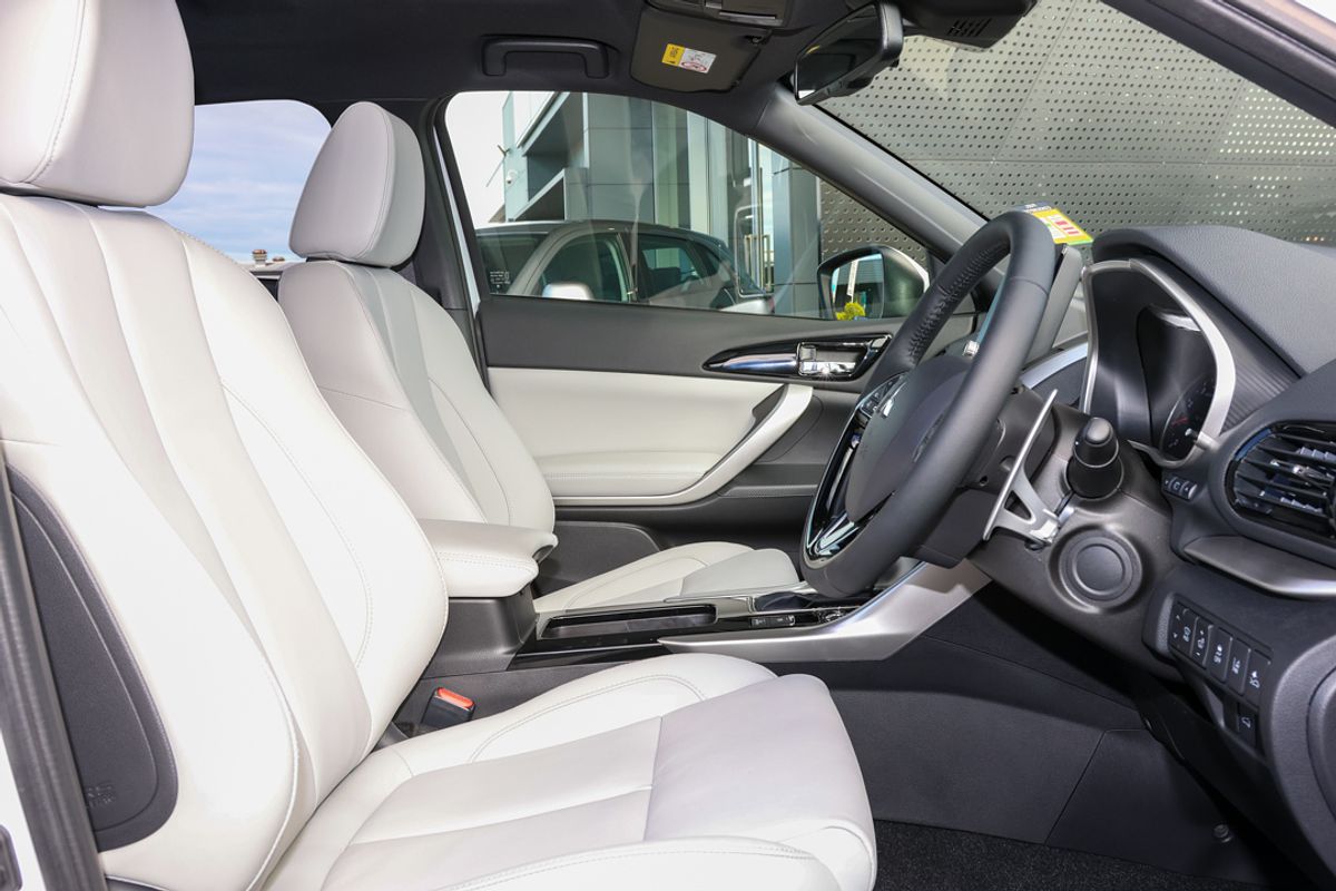 2024 Mitsubishi Eclipse Cross Exceed YB