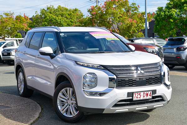 2022 Mitsubishi Outlander LS ZM