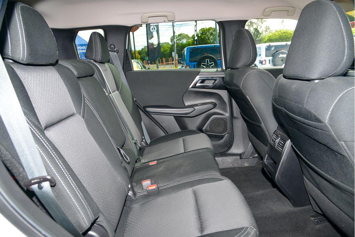 2022 Mitsubishi Outlander LS ZM