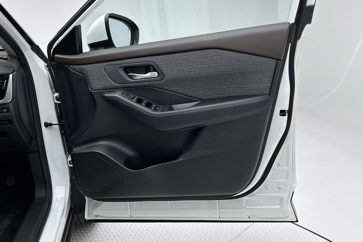 2023 Nissan X-TRAIL ST T33